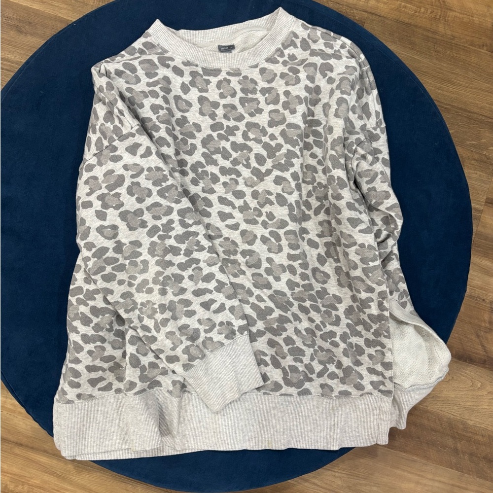 Aerie Gray Animal Print Women's Sweatshirt